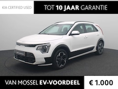 Kia Niro EV - DynamicLine 64.8 kWh | SOH 100% | 3-fase 11KW laden | Climate Control | Navigatie | LM Vel