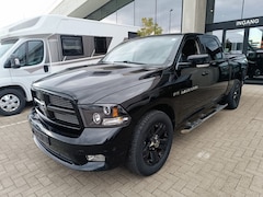 Dodge Ram 1500 - 5.7 HEMI*GRIJS KENTEKEN* NED KENTEKEN