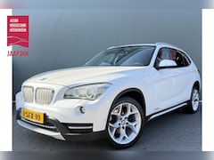 BMW X1 - BWJ 2013 xDrive18d 143 PK High Executive AUTOMAAT / NAVI / CLIMA / CRUISE / BLUETOOTH / LE