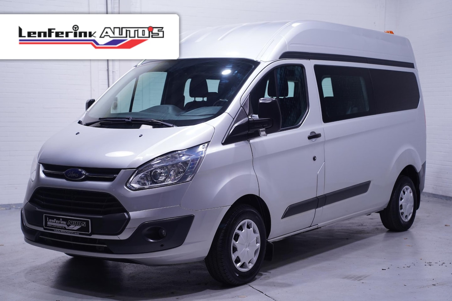Ford Transit Custom - 2.0 TDCI 130 pk L2H2 Dubbel Cabine 6p Airco Cruise Control, PDC V+A, Hoog Dak - AutoWereld.nl