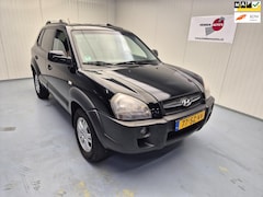 Hyundai Tucson - 2.0i Style World Cup edition Leer Airco Ecc Cruise Alu Pdc Trekhaak