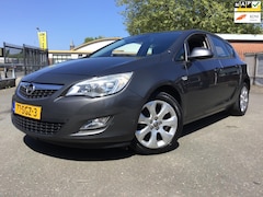 Opel Astra - 1.3 CDTi S/S Edition I 2e Eigen I Airco I Cruise I Trekhaak I 17inch I Apk 04-2026 I Compl