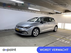 Volkswagen Golf - 1.0 TSI Life 110 pk | Navigatie | Parkeersensoren | Adaptieve cruise control | Autom. airc
