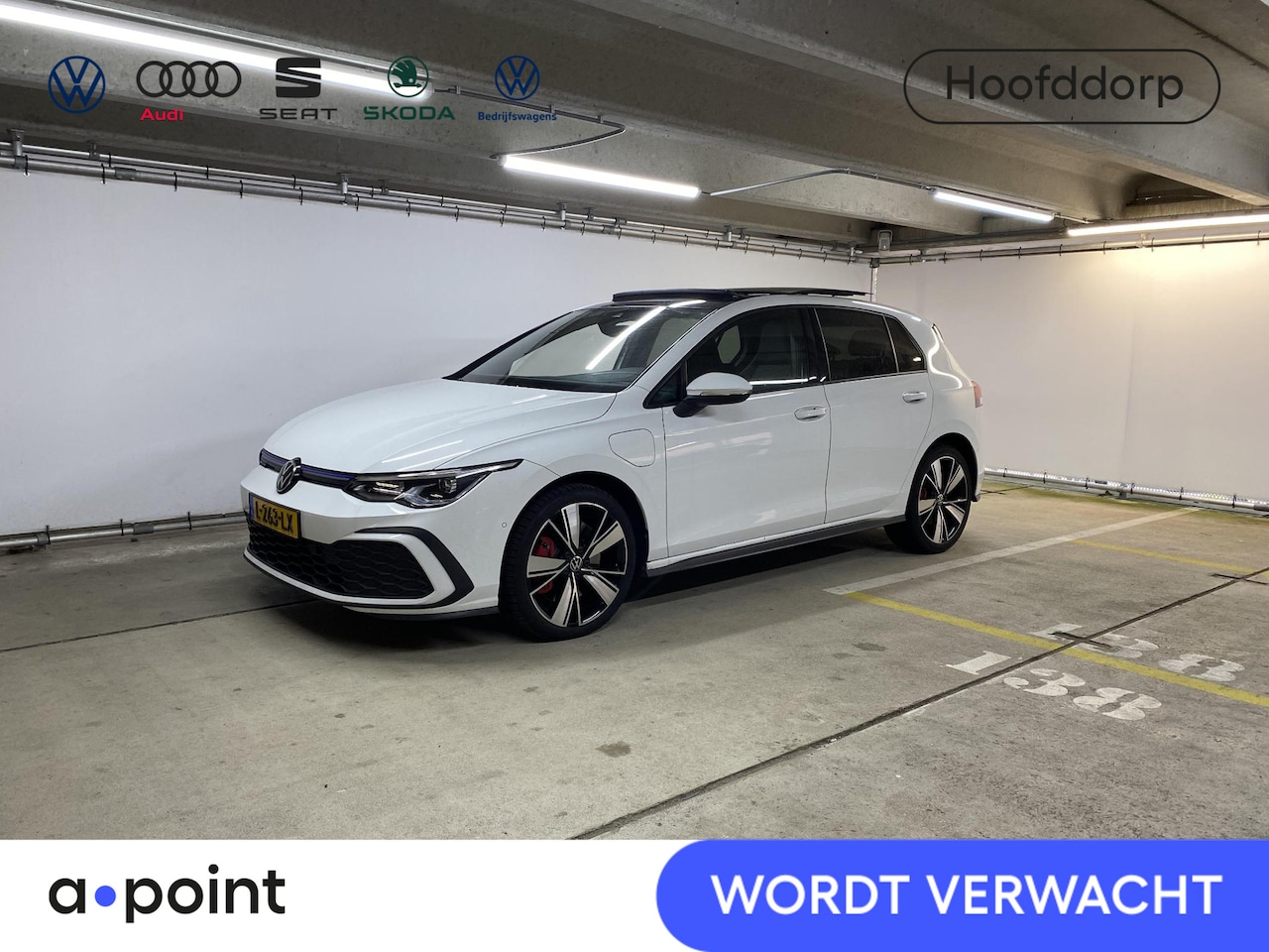 Volkswagen Golf - 1.4 eHybrid GTE 245 pk Automaat (DSG) | Navigatie | Panoramadak | Parkeersensoren (Park as - AutoWereld.nl