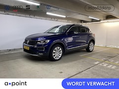 Volkswagen T-Roc - 1.5 TSI Sport 150 pk Automaat (DSG) | Navigatie | Parkeersensoren | Achteruitrijcamera | A