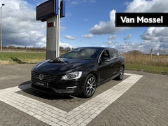 Volvo V60 - 2.0 D2 Momentum Business | Park Assist | RTI | Automaat