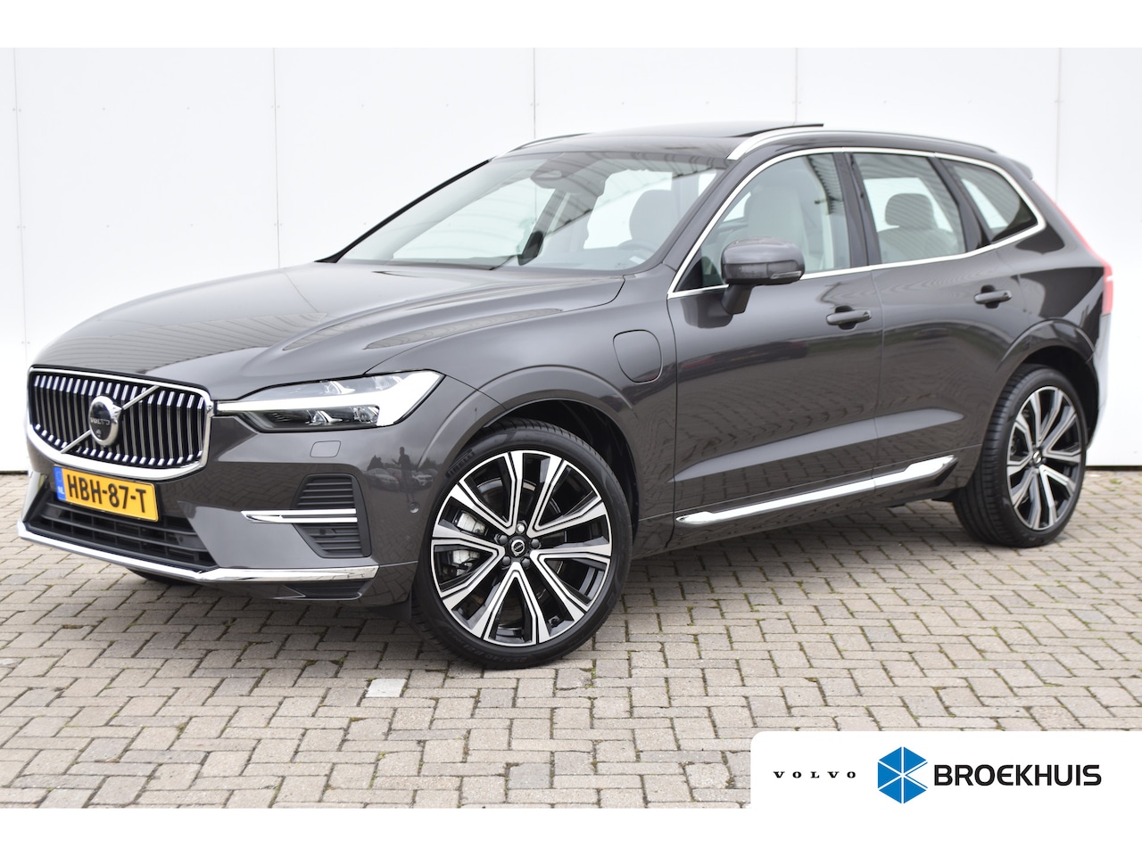 Volvo XC60 - Volvo T6 Plug-in hybrid AWD Ultimate Bright |Luchtvering |H&K |360CAM - AutoWereld.nl