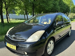 Toyota Prius - 1.5 VVT-i Tech Edition *NEW APK*AUTOMAAT*HYBRID
