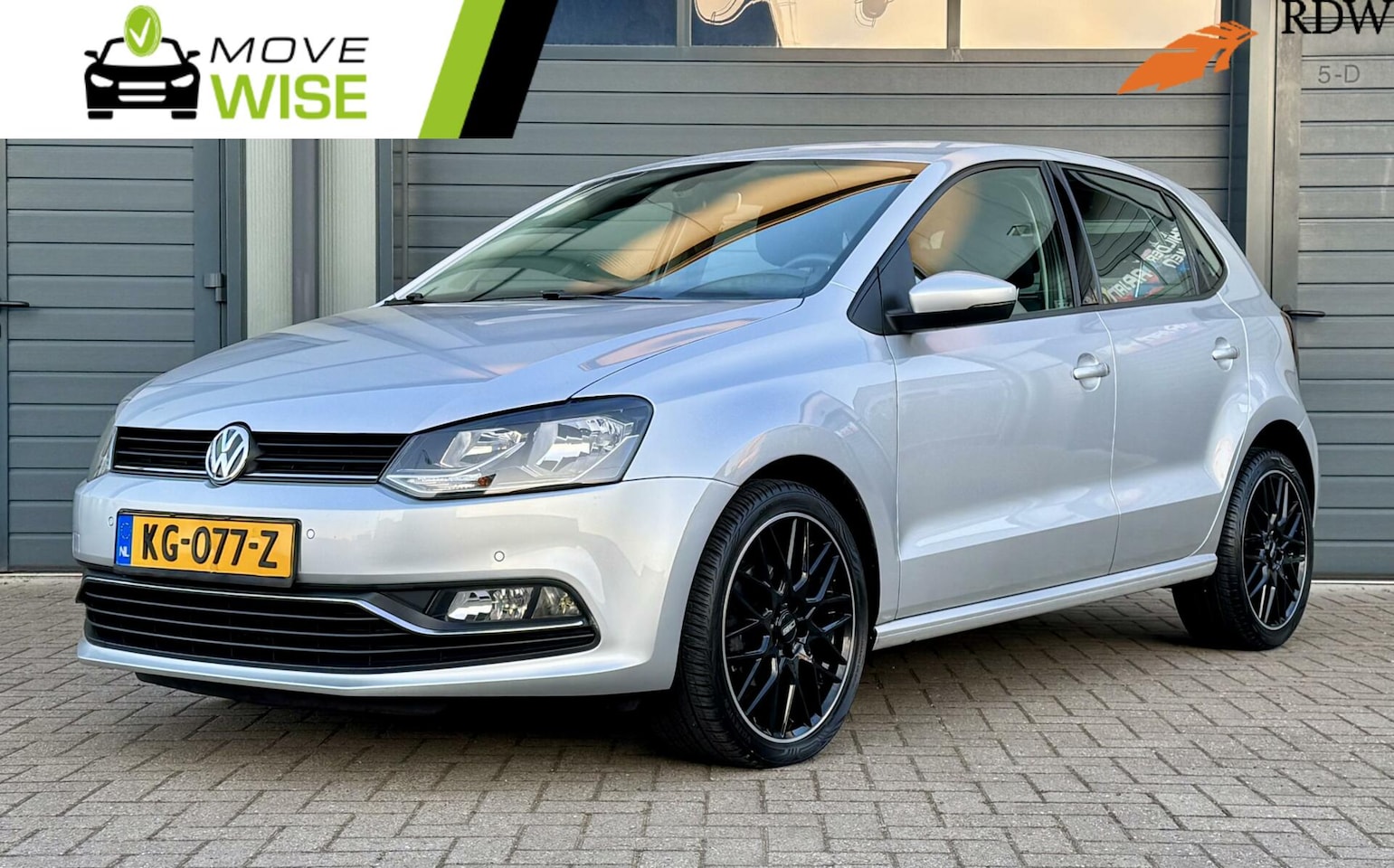 Volkswagen Polo - 1.4 TDI Comfortline Connected Series | 5 Drs | Airco | Cruise | Carplay | Zeer Net & Goed - AutoWereld.nl