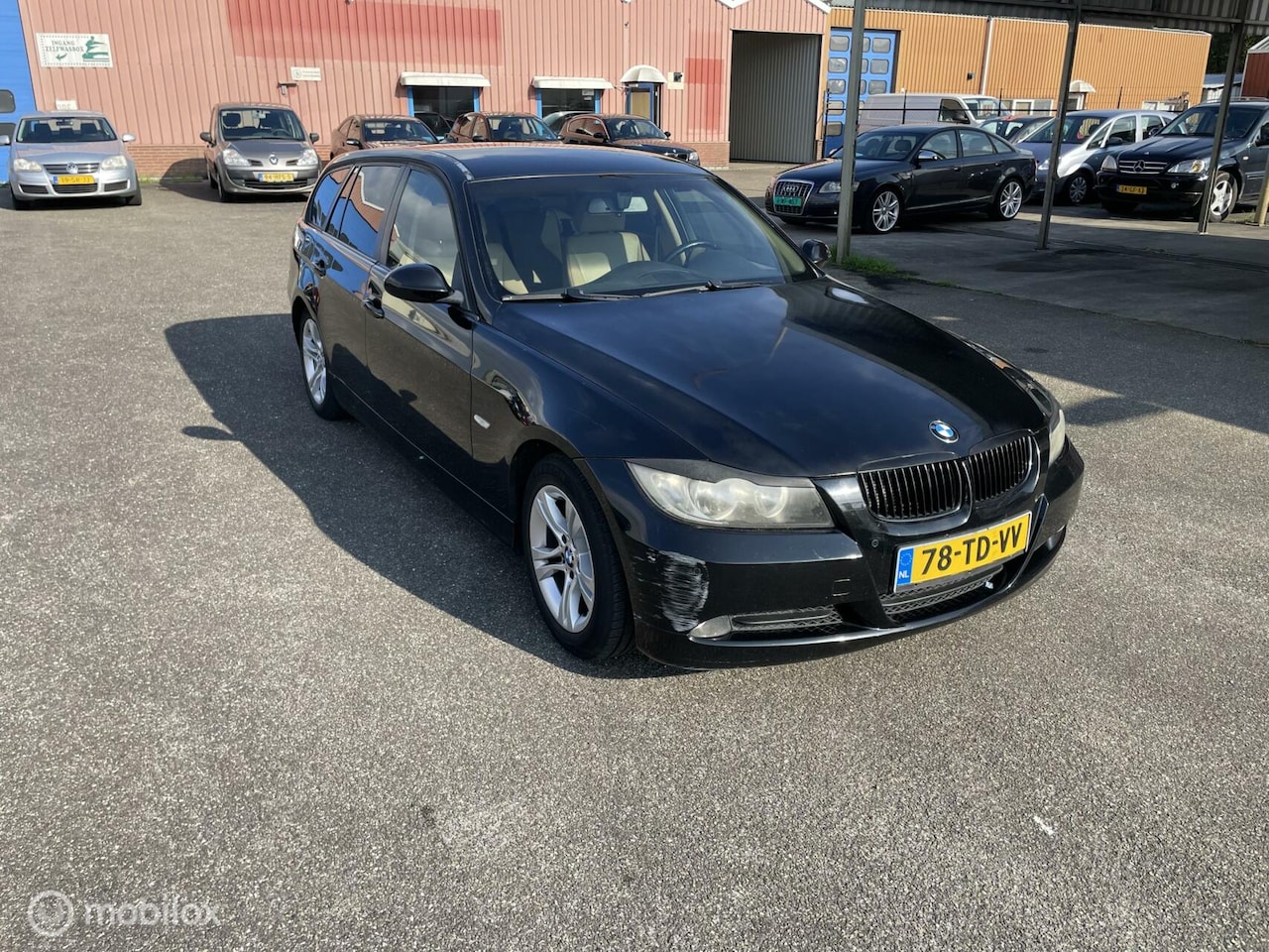 BMW 3-serie Touring - 318i Business Line 318i Business Line - AutoWereld.nl