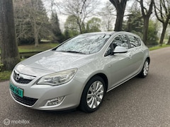 Opel Astra - 1.4 Turbo Cosmo /AIRCO/CRUISE/LEER/PARKEERSENS/