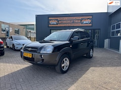 Hyundai Tucson - 2.0i Style