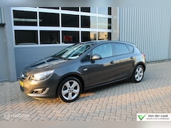 Opel Astra - 1.6 Business + Ecc Airco | Cruise control | 17 Inch velgen | Boekjes