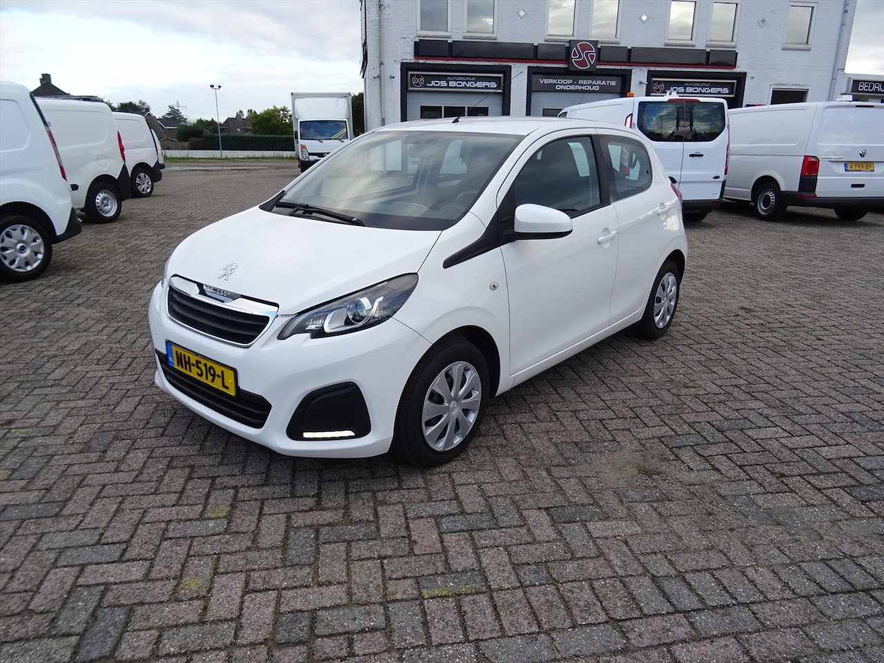 Peugeot 108 - 1.0 e-VTi 68pk 5D Active - AutoWereld.nl