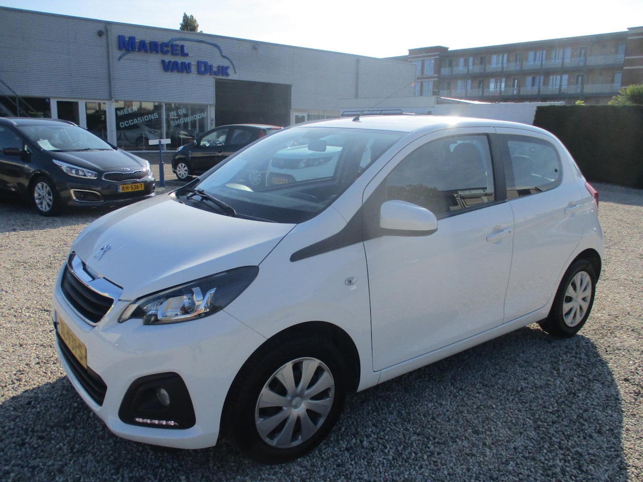 Peugeot 108 - 1.0 e-VTi Active 1.0 e-VTi Active+ - AutoWereld.nl