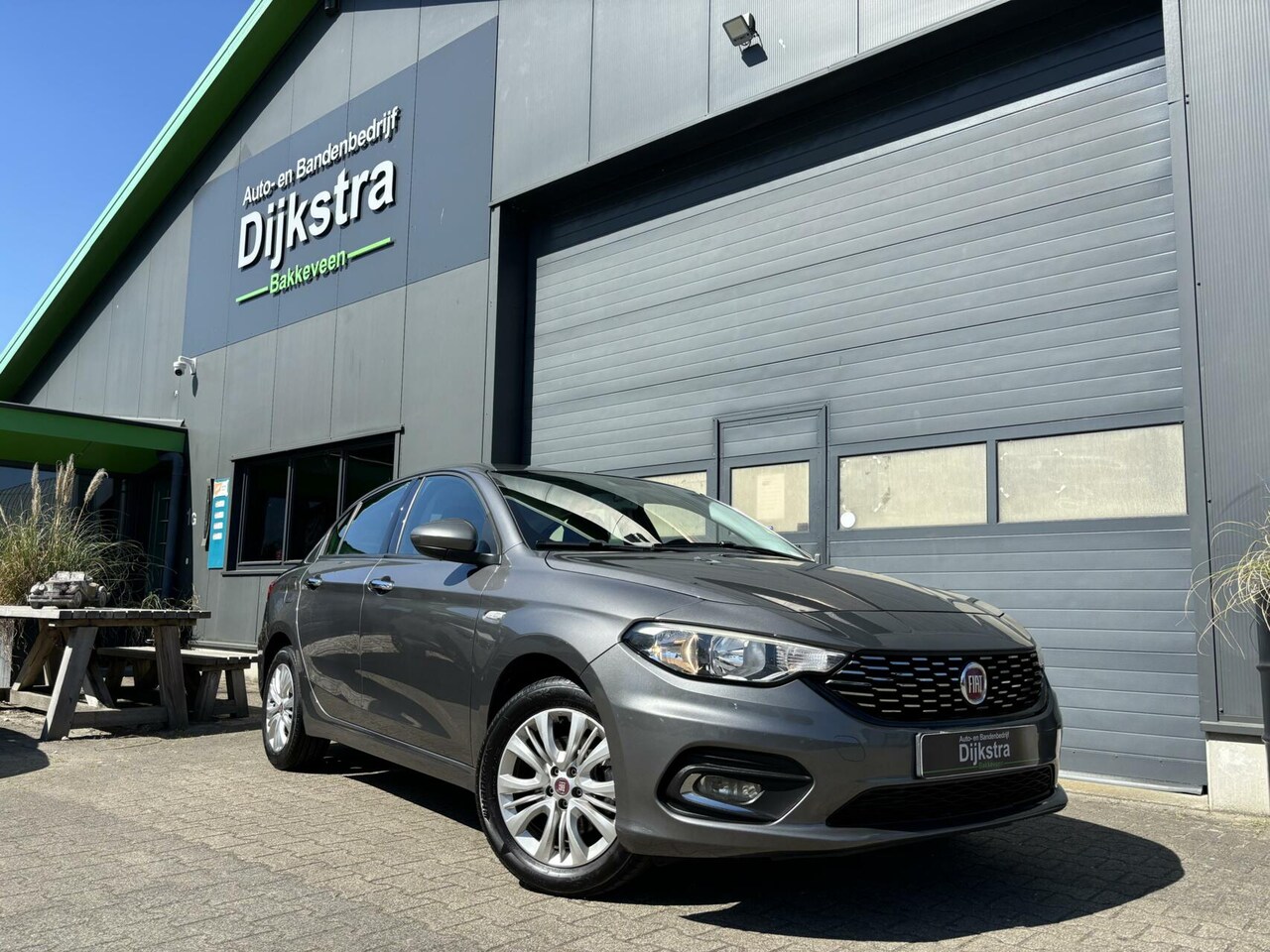 Fiat Tipo - 1.4 16V 105 PK Lounge Airco/ Cruise Control/ Afneembare trekhaak!