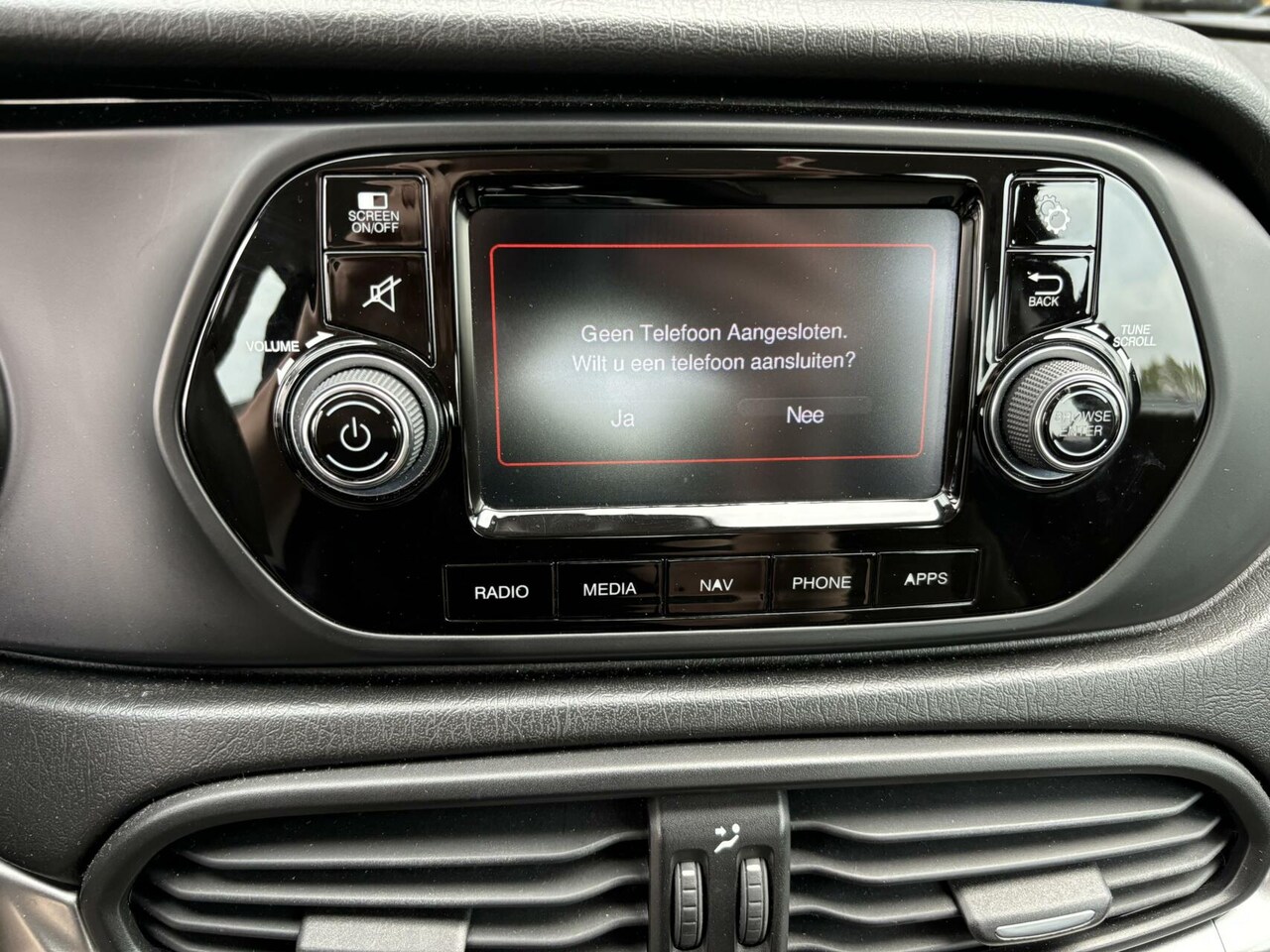 Fiat Tipo - 1.4 16V 105 PK Lounge Airco/ Cruise Control/ Afneembare trekhaak!