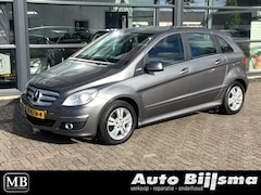 Mercedes-Benz B-klasse - 160 BlueEFFICIENCY, cruise, airco, parkeersensoren, trekhaak, nette auto