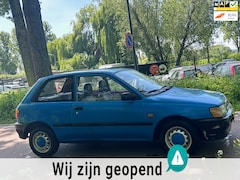 Toyota Starlet - 1.3i APKZUINIGAUTOMAAT