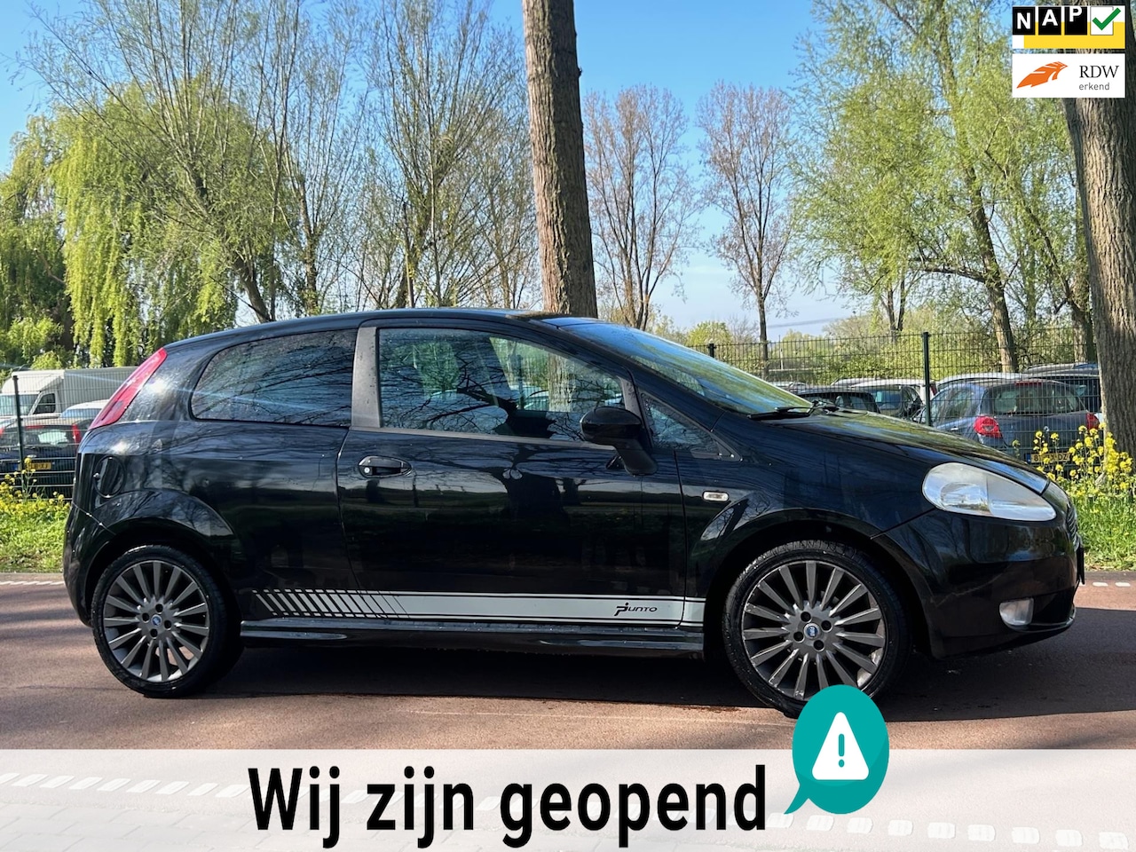 Fiat Grande Punto - 1.2 Sportsound CLIMA!LEDER!APK!KOOPJE! - AutoWereld.nl