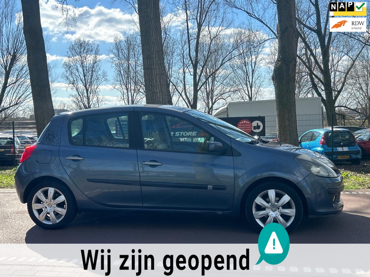 Renault Clio - 1.6-16V Dynamique Luxe LPG!AIRCO!AUTOMAAT!KOOPJE! - AutoWereld.nl