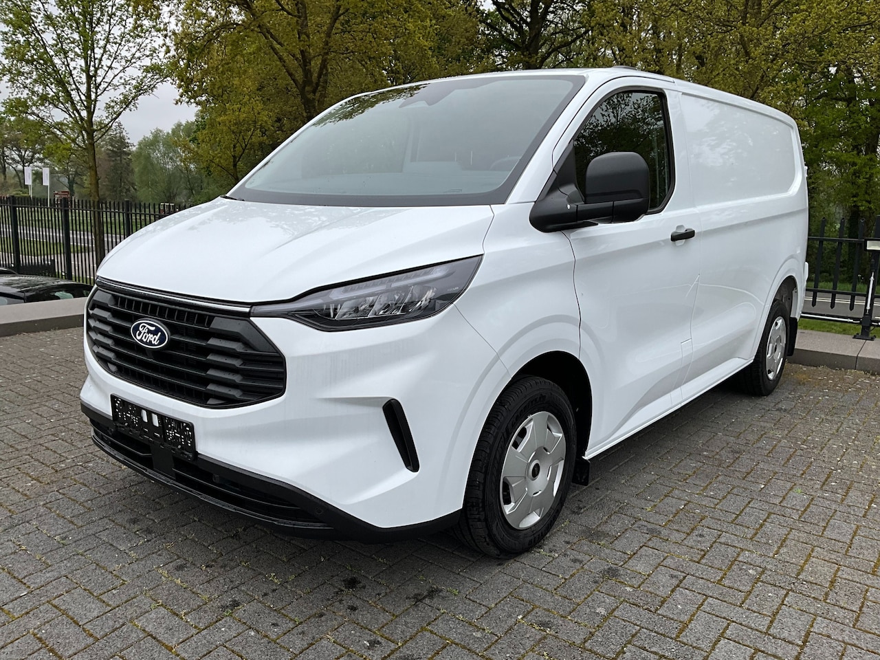 Ford Transit - 2.0 l HPCR Panther Diesel Custom trend L1H1-Gesloten b - AutoWereld.nl