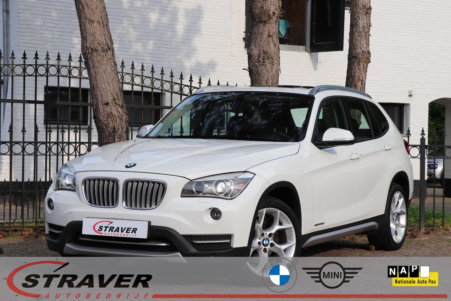 BMW X1 - sDrive20d |Panoramadak |PDC |Airco - AutoWereld.nl