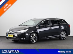 Toyota Avensis Touring Sports - 1.8 VVT-i Executive Limited | Navigatie | Stoelverwarming |