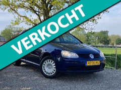 Volkswagen Golf - 1.6 FSI Optive 3 | Dealer onderh. + Airco + 5-Deurs nu € 2.975,