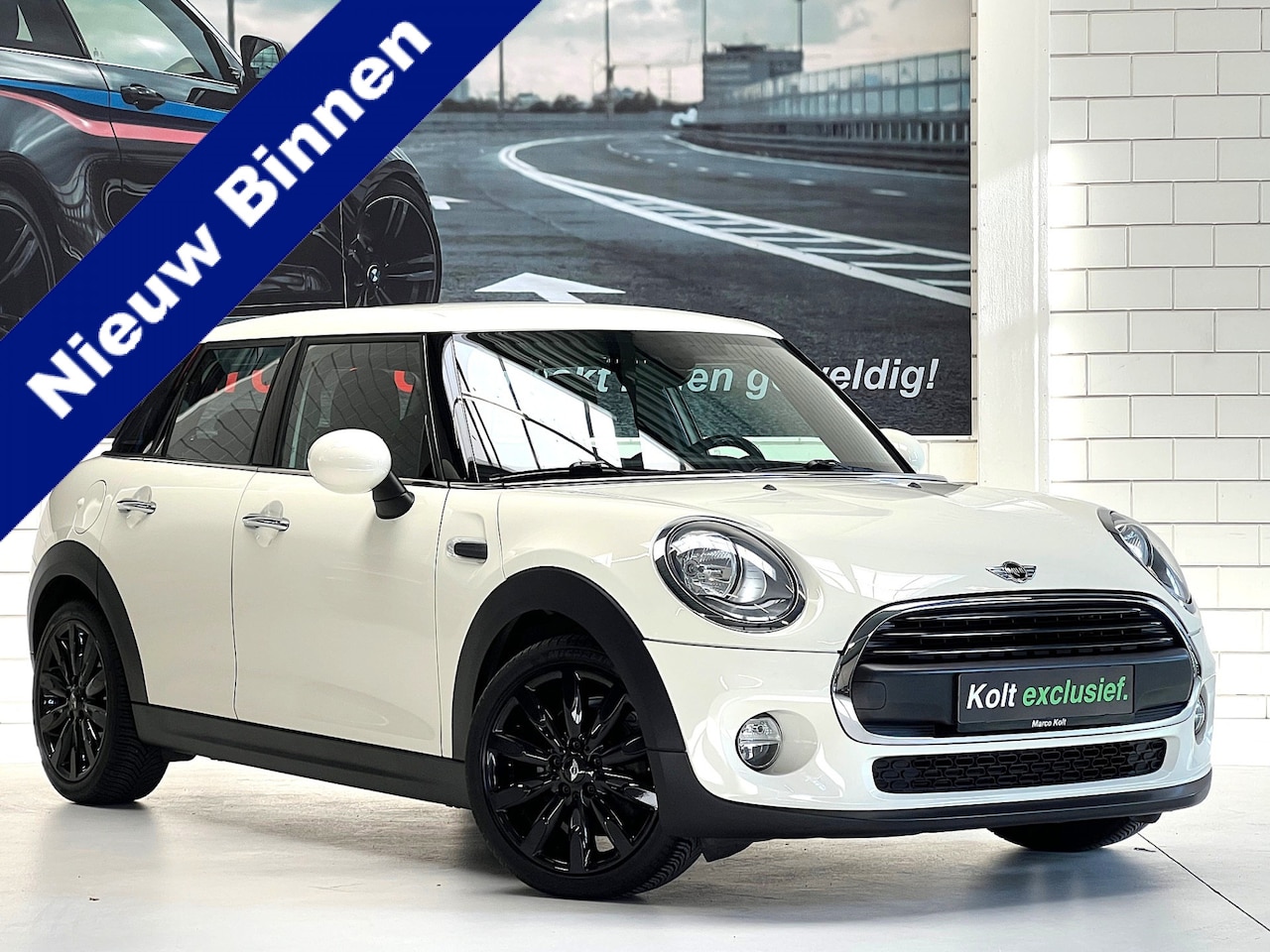 MINI One - Mini 1.2 Pepper 5 Deurs Turbo 102 PK / Airco / 17" Black Spoke Velgen / Park Sensors / 1e - AutoWereld.nl