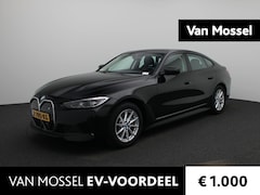 BMW i4 - eDrive35 70 kWh | ACHTERUITRIJCAMERA | APPLE CARPLAY - ANDROID AUTO | CLIMATE CONTROL | EL