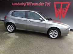 Alfa Romeo 147 - 1.9 JTD-m COLLEZIONE | 5-DRS | LEER | NAVIGATIE | CRUISE | RIEM VERVANGEN