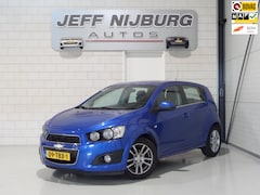Chevrolet Aveo - 1.4 LTZ "Origineel NL" Trekhaak Airco Parkeersensoren Bluetooth Cruise-control Elektrische