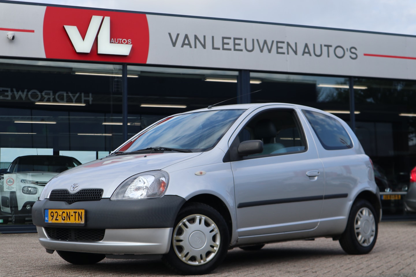 Toyota Yaris - 1.0-16V VVT-i Terra | Zuinig rijden | 3- deurs | APK 18-03-2026 - AutoWereld.nl
