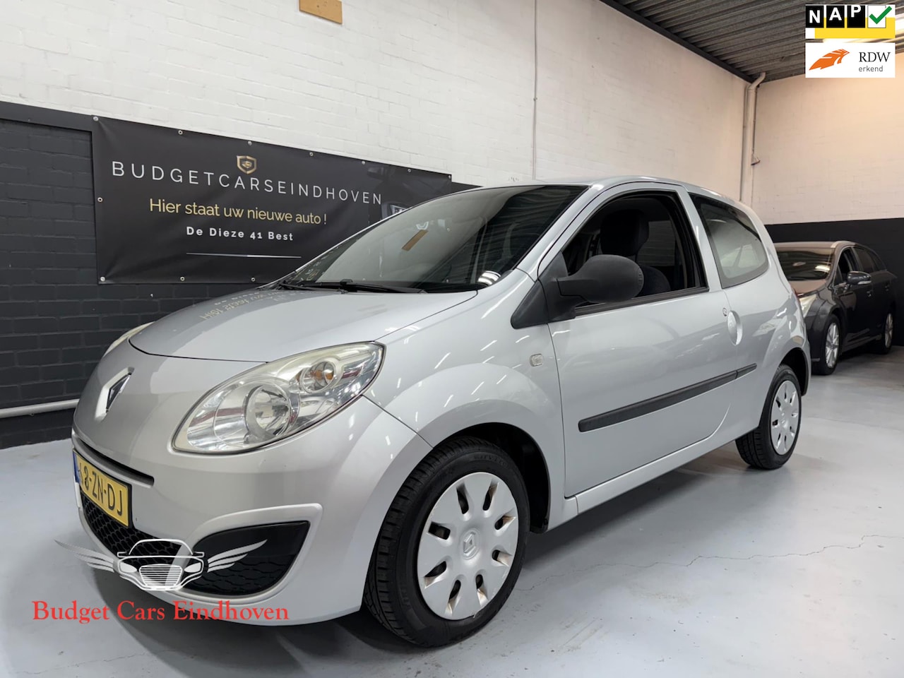 Renault Twingo - 1.2 Authentique Nap 81.00KM/Airco/APK 05-2026! - AutoWereld.nl