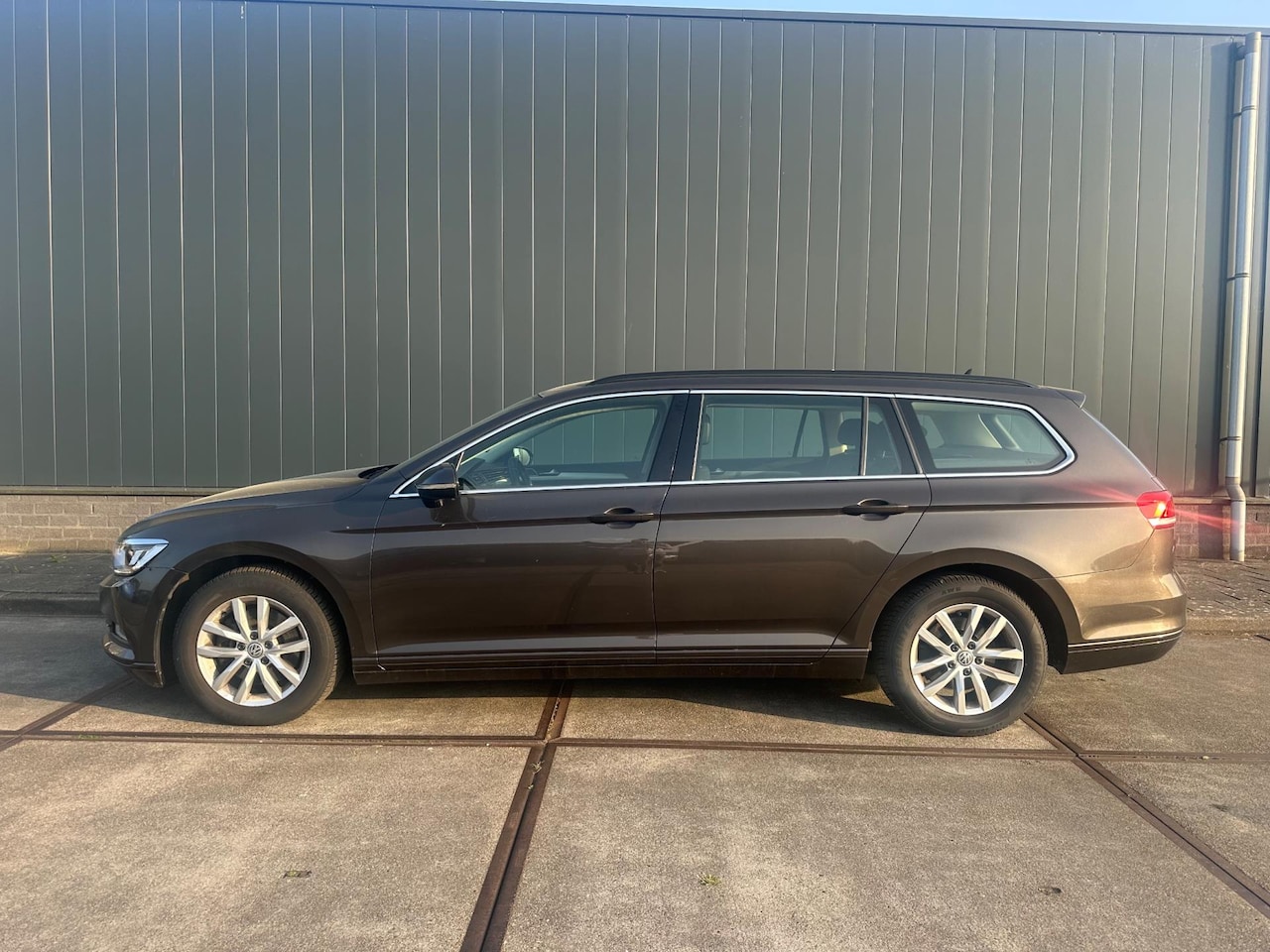 Volkswagen Passat Variant - 1.6 TDI Comfortline 1.6 TDI Comfortline - AutoWereld.nl