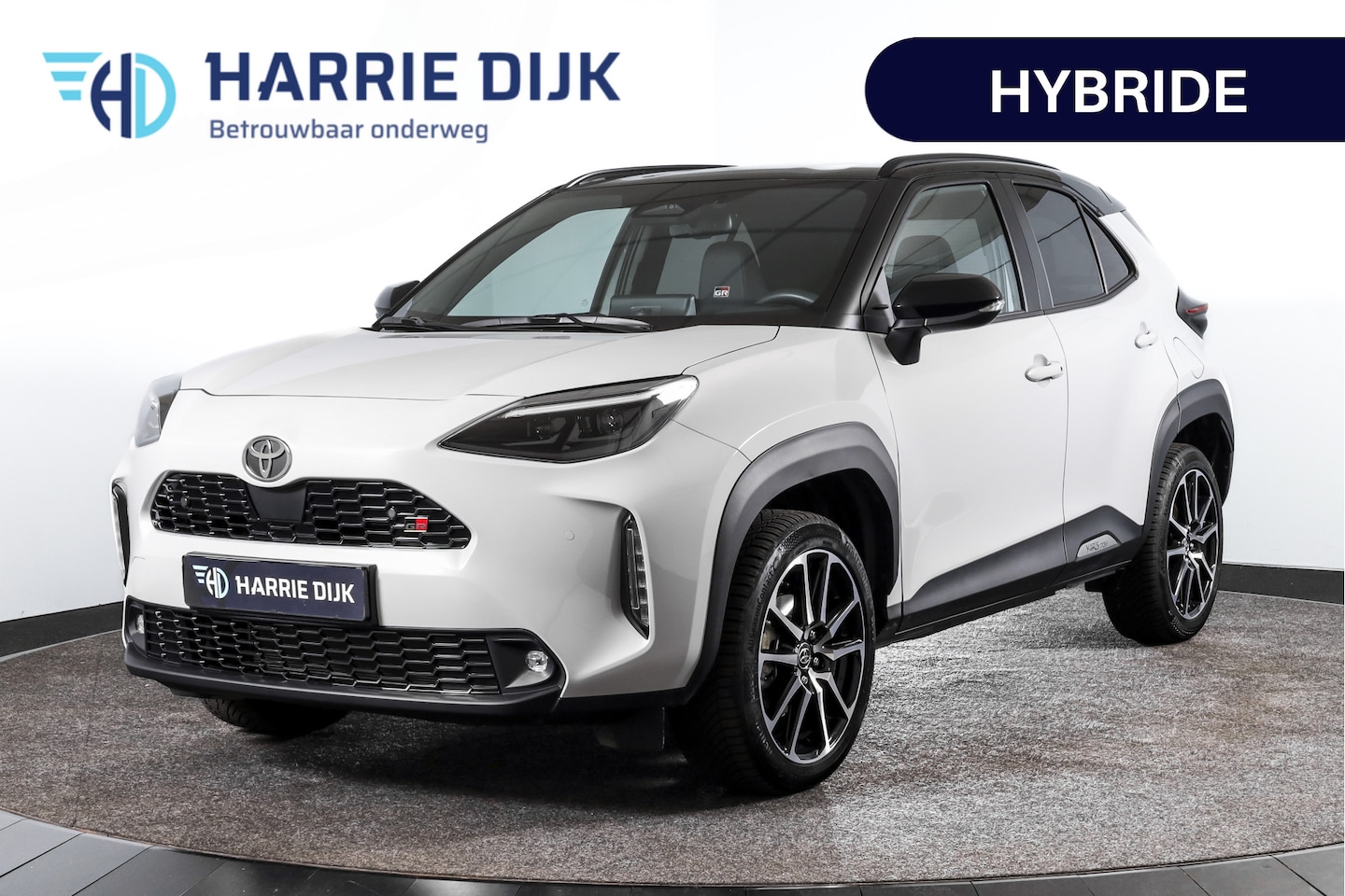 Toyota Yaris Cross - 1.5 Hybrid 130 GR Sport Automaat (Nieuw model) | Dig.Cockpit | Adapt.Cruise | Stoel+Stuurv - AutoWereld.nl