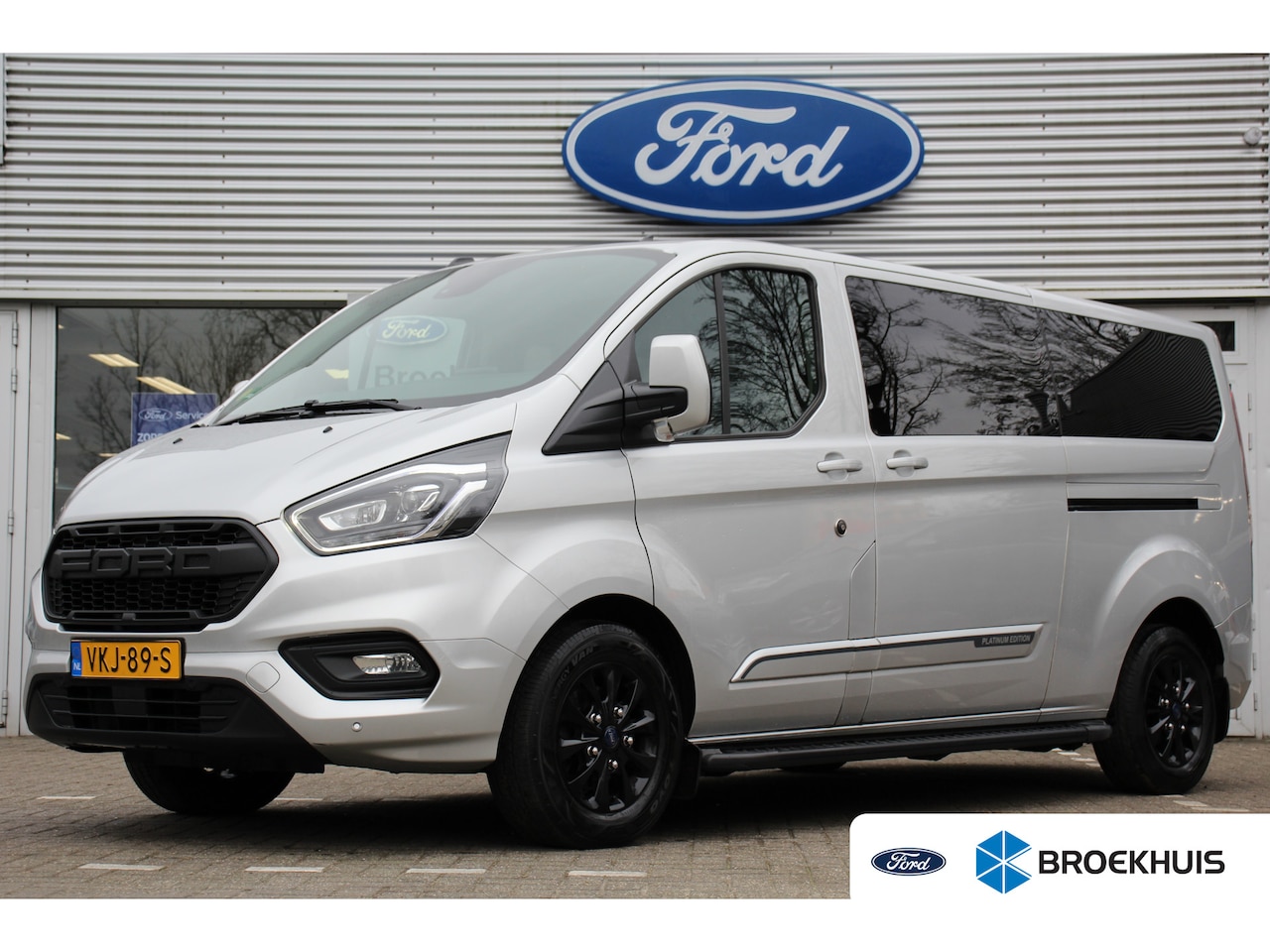 Ford Transit Custom - Ford 320 2.0 TDCI L2H1 PLATINUM DC AUTOMAAT 5-PERSOONS | 1E EIGENAAR! | NL-AUTO! | DUBBELE - AutoWereld.nl