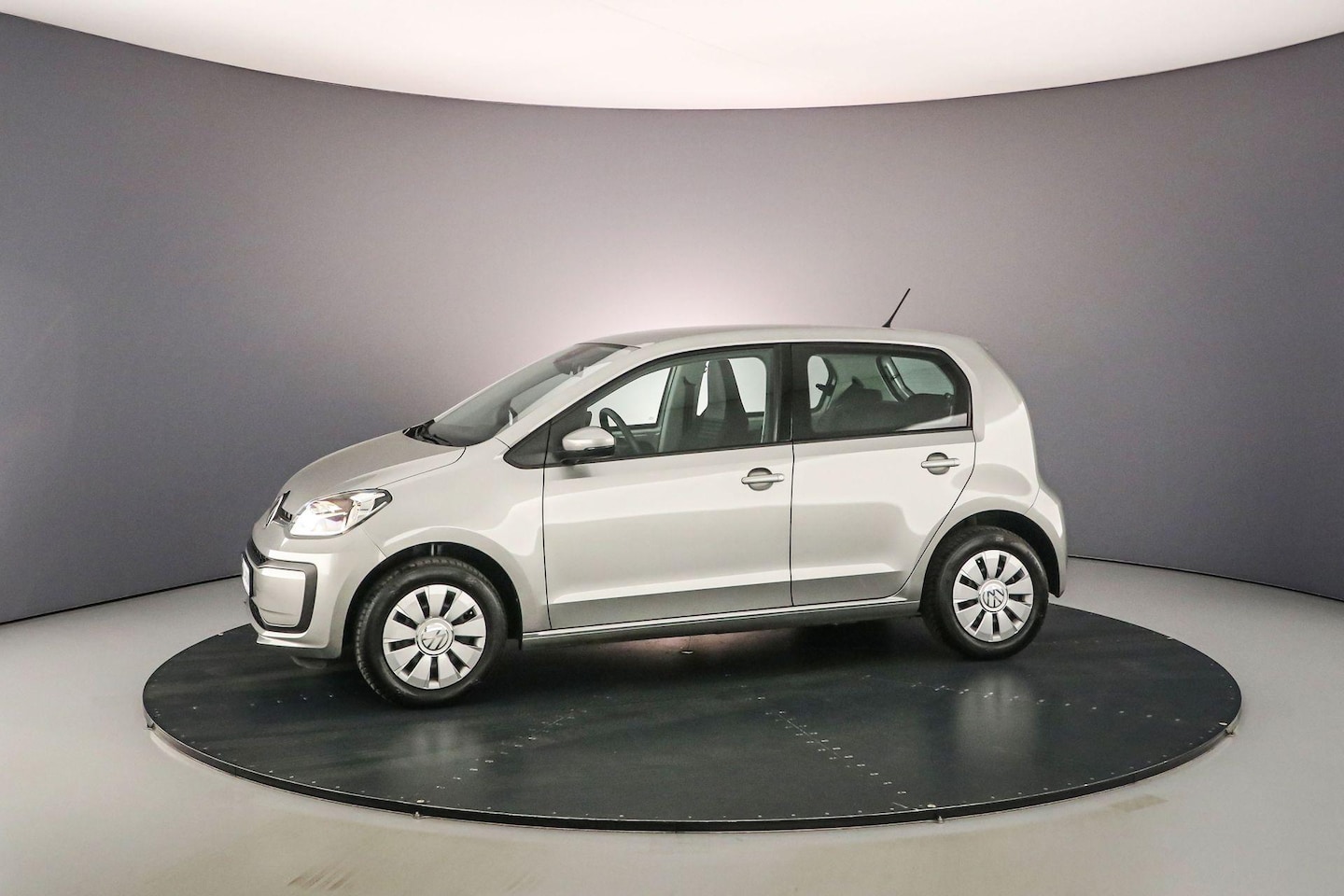 Volkswagen Up! - Move up 1.0 MPI 65pk Airco, DAB, Radio, Elektrische ramen voor, Bluetooth, LED dagrijverli - AutoWereld.nl