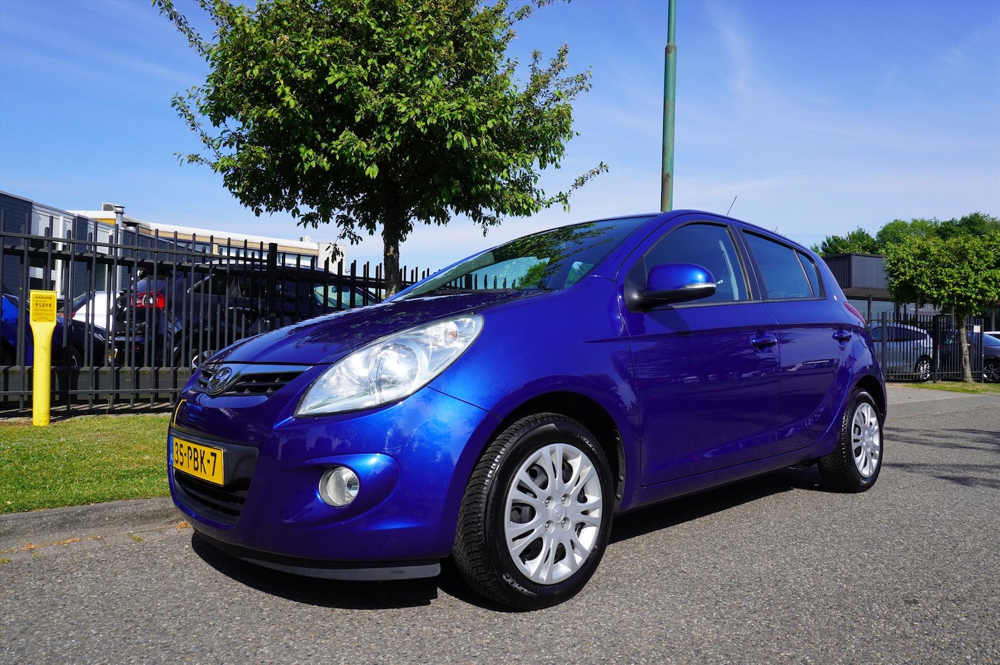 Hyundai i20 - 1.4I AUT Dynamic Airco Mooi 60.588 KM - AutoWereld.nl
