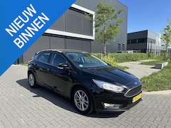 Ford Focus - 1.0 5 Drs Edition ECC, Carplay, Navi, Cruise