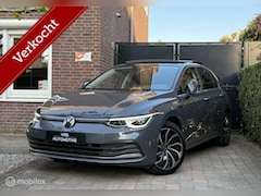 Volkswagen Golf - 1.5 eTSI Style