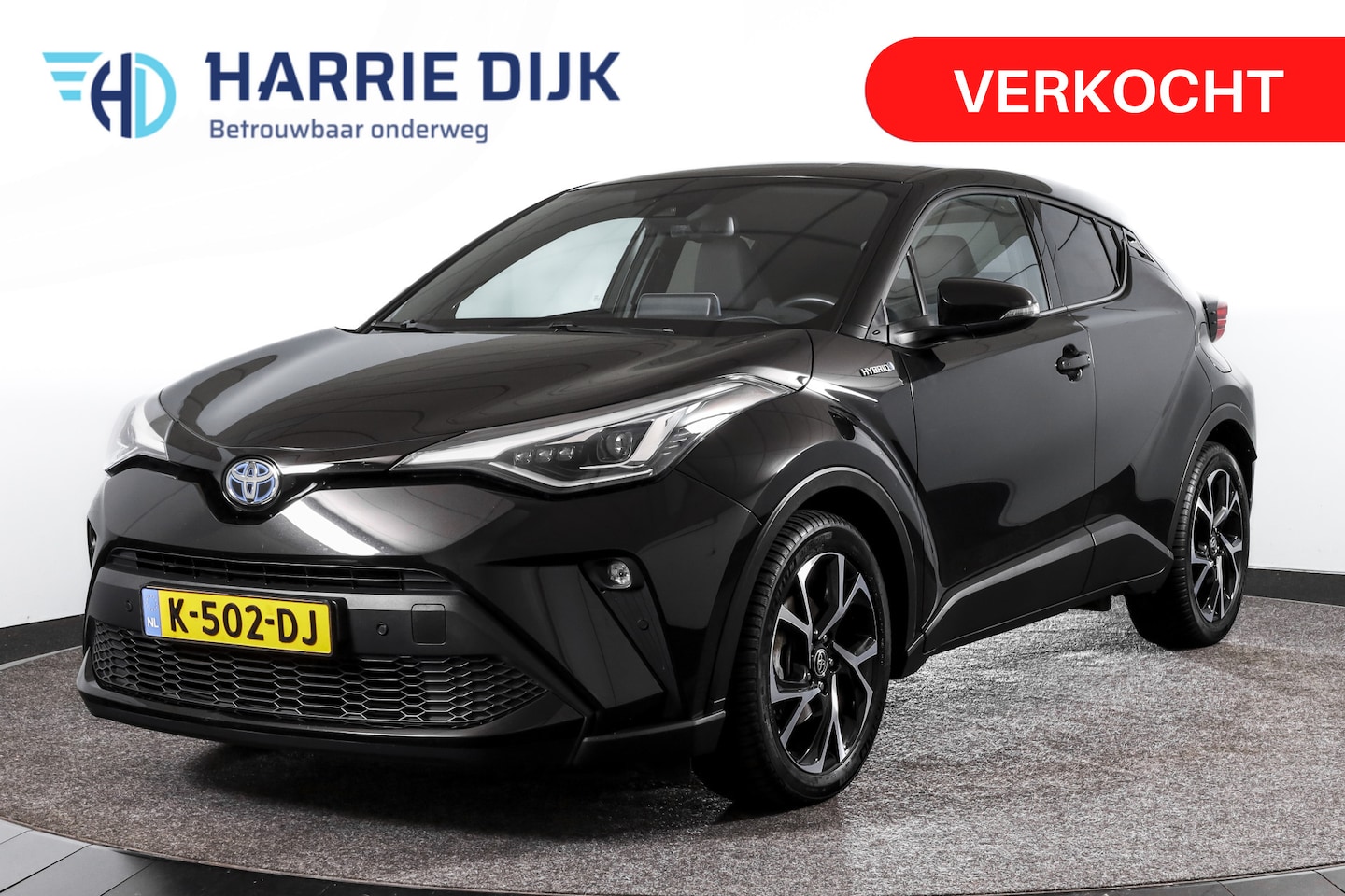 Toyota C-HR - 1.8 Hybrid First Edition - Automaat | Adapt. Cruise | Stoelverw. | PDC | Camera | NAV | EC - AutoWereld.nl