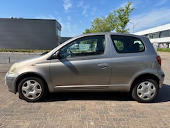 Toyota Yaris - 1.3 VVT-i Idols APK Gek, 03-2026