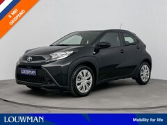 Toyota Aygo X - 1.0 VVT-i MT Play | Apple Carplay & Android Auto | Parkeercamera | Direct leverbaar |