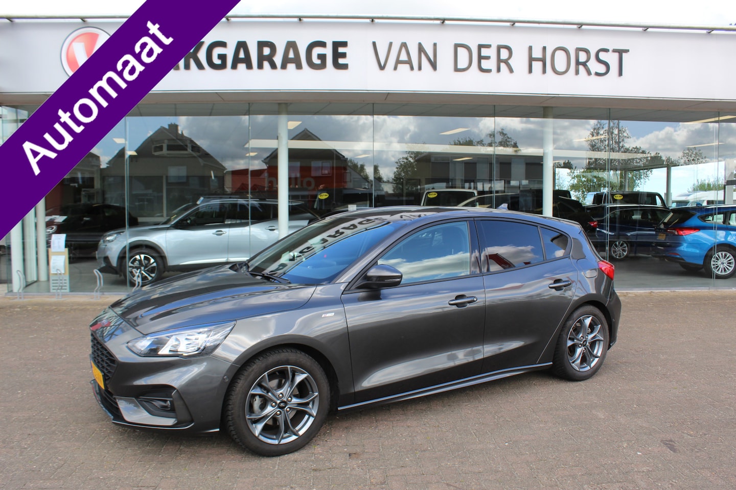 Ford Focus - 1.0 EcoBoost Titanium X Business Automaat Trekhaak Stoel-Stuur - Voorruit verwarming - AutoWereld.nl