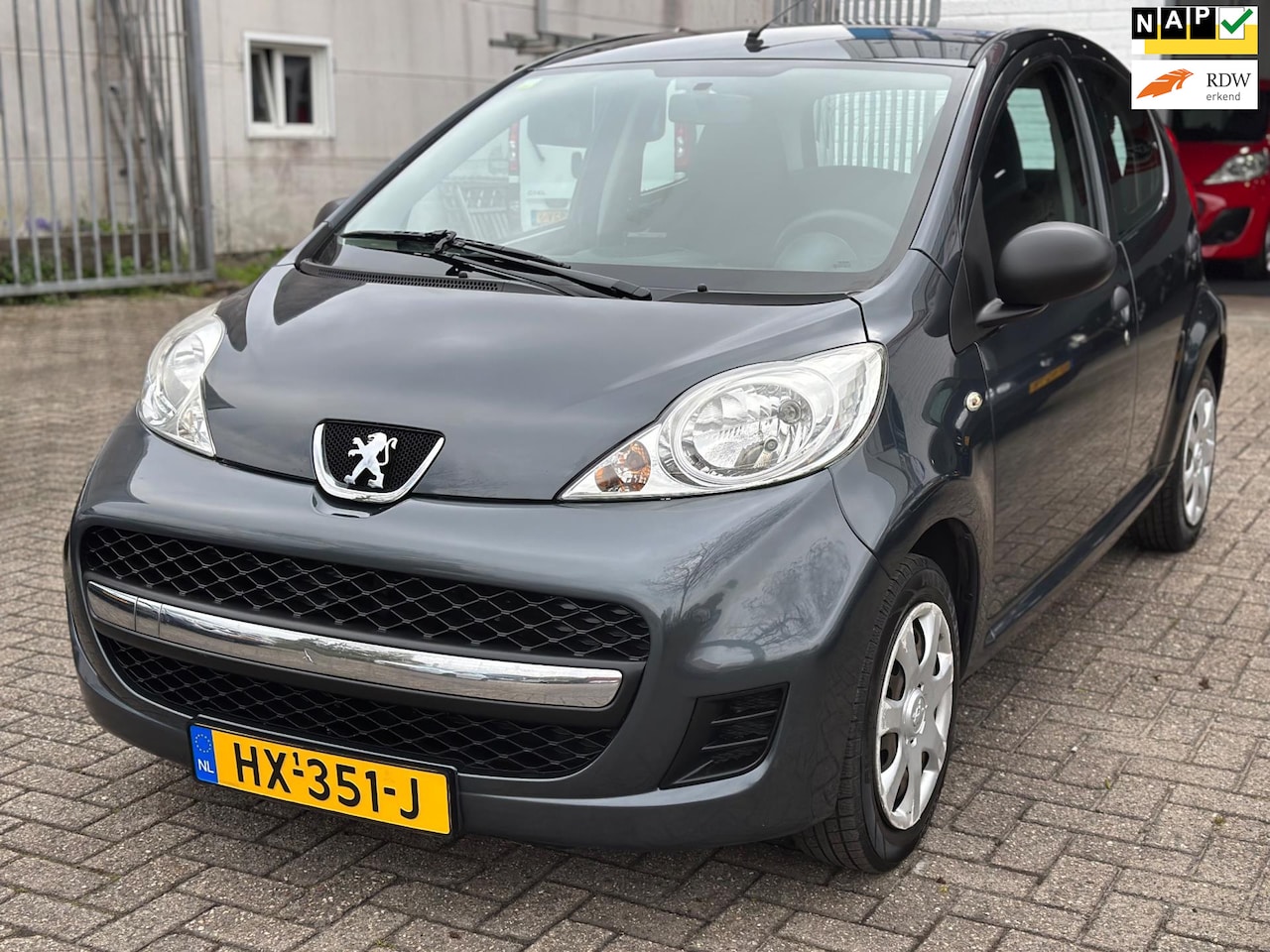 Peugeot 107 - 1.0-12V XR Bj:2010 5 Deurs NAP - AutoWereld.nl
