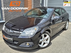 Opel Astra GTC - 1.8 Sport 140 PK Airco/4x Nieuwe Banden/Nieuwe APK