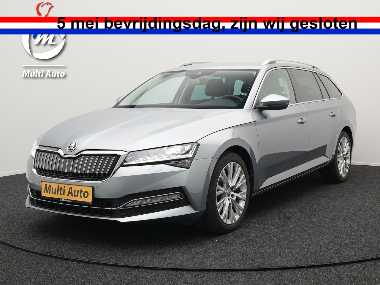 Skoda Superb Combi - 1.4 TSI iV Business Edition Plus PHEV | Lederen Sportstoelen Memory | Trekhaak af Fabriek - AutoWereld.nl