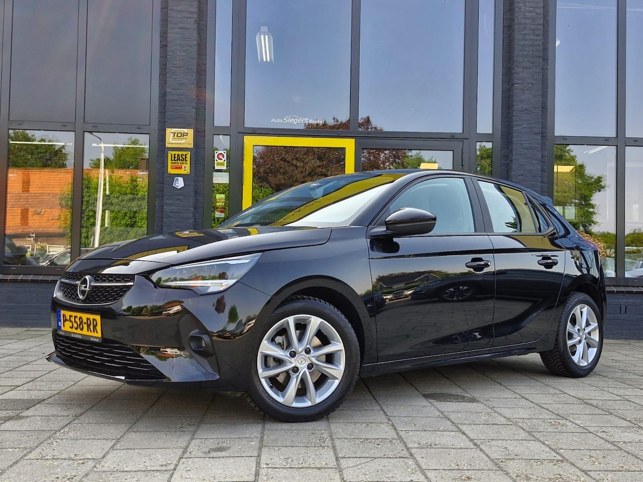 Opel Corsa - 1.2 GS Line Automaat | Parkeer Camera | Parkeer Sensoren | Cruise Control | Airconditionin - AutoWereld.nl
